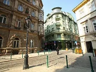 Hotel Club & Budapest