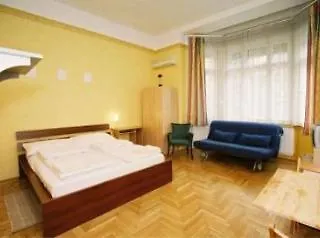 Club & Hotel Budapest